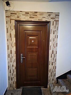 Предлага се двустаен апартамент, напълно обзаведен.. 1-Bedroom 70 sq. m. Panel 1980 y. 4 floor Basement | Apartments | Изток - Илинден 14 Kazanlak