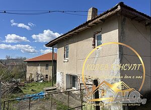 Продавам двуетажна къща в село Факия 2 - storey 60 sq. m. built-up area 800 sq. m. courtyard | Houses / Villas | Fakia
