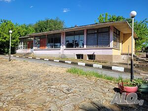 УПИ с търговски обекти - магазин и пивница Shop 206 sq. m. Ground floor Brick Ready (finished) | Shops, Offices | Matsa