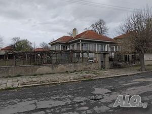 Къща с. Прилеп 1 - storey 87 sq. m. built-up area 940 sq. m. courtyard | Houses / Villas | Ул.Христо Ботев 23 Prilep