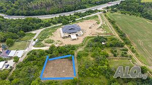 Продажба на парцел Sale 755 sq. m. Not regulated Without electricity Without water | Land for development, Investment projects | Locality Martva dolina Pleven