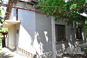 Продава се двуетажна къща 2 - storey 60 sq. m. built-up area 1100 sq. m. courtyard | Houses / Villas | Dink
