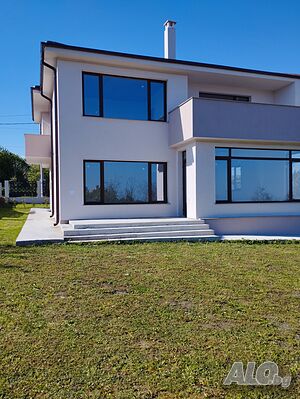 Двуетажна къща 2 - storey 240 sq. m. built-up area 730 sq. m. courtyard | Houses / Villas | Laka