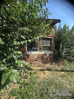 Къща - продажба 1 - storey 92 sq. m. built-up area 640 sq. m. courtyard | Houses / Villas | Blazhievo