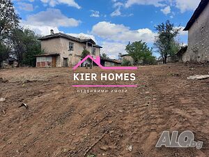 Двуетажна къща с. Железари обл. Хасково 2 - storey 150 sq. m. built-up area 1000 sq. m. courtyard | Houses / Villas | Zhelezari