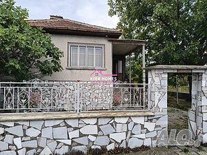 Къща в село Върбица общ. Димитровград 2 - storey 200 sq. m. built-up area 2000 sq. m. courtyard | Houses / Villas | Varbitsa