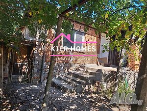 Къща в село Езерово, общ. Първомай, обл. Пловдив 1 - storey 96 sq. m. built-up area 798 sq. m. courtyard | Houses / Villas | Ezerovo