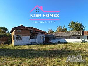 Двуетажна къща в с. Елена, обл. Хасково 2 - storey 140 sq. m. built-up area 2000 sq. m. courtyard | Houses / Villas | Elena