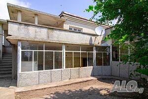 Продава тухлена къща в центъра на Камен 2 - storey 140 sq. m. built-up area 2400 sq. m. courtyard | Houses / Villas | Kamen
