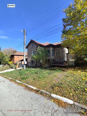 60 кв.м РЗП 1872 кв.м двор 60 sq. m. built-up area 1872 sq. m. courtyard | Houses / Villas | Varbitsa