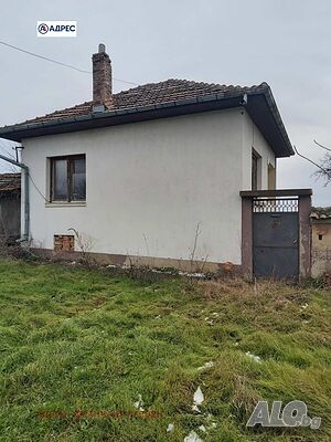 120 кв.м РЗП 2740 кв.м двор 120 sq. m. built-up area 2740 sq. m. courtyard | Houses / Villas | Valchitran
