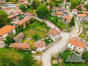 80 кв.м РЗП 1200 кв.м двор 80 sq. m. built-up area 1200 sq. m. courtyard | Houses / Villas | Ralevo