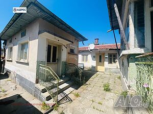 66 кв.м РЗП 847 кв.м двор 66 sq. m. built-up area 847 sq. m. courtyard | Houses / Villas | Dabovan