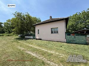 76 кв.м РЗП 775 кв.м двор 76 sq. m. built-up area 775 sq. m. courtyard | Houses / Villas | Novachene
