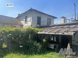 136 sq. m. built-up area 1052 sq. m. courtyard | Houses / Villas | Bozhuritsa
