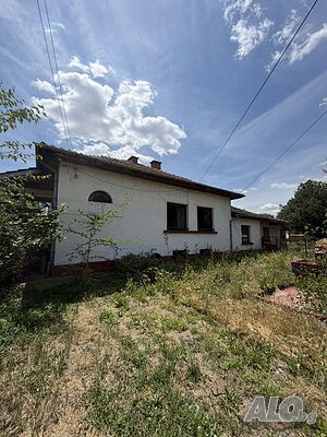 100 кв.м РЗП 100 sq. m. built-up area 1300 sq. m. courtyard | Houses / Villas | Balgarene