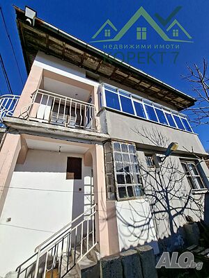 Продава многофункционален имот в Бургас, кв. Победа- къща, магазин, два гаража и двор 2 - storey 210 sq. m. built-up area 220 sq. m. courtyard | Houses / Villas | Pobeda Burgas