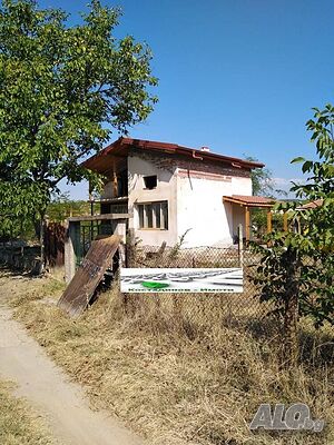 Къща в село Отец Пайсиево с нов покрив 2 - storey 150 sq. m. built-up area 550 sq. m. courtyard | Houses / Villas | Otets Paisievo