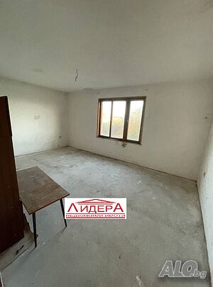 Двуетажна къща на плочи 2 - storey 100 sq. m. built-up area 900 sq. m. courtyard | Houses / Villas | Brezovo