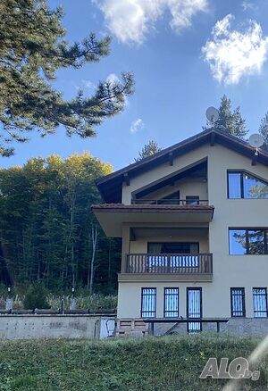Новопостроена триетажна тухлена къща, обзаведена, двор - с. Яврово 3 - storey 200 sq. m. built-up area 1050 sq. m. courtyard | Houses / Villas | Yavrovo