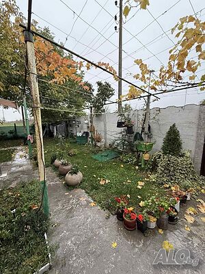 Обзаведена тухлена къща с нов покрив 1 - storey 60 sq. m. built-up area 730 sq. m. courtyard | Houses / Villas | Begovo