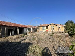 Къща с двор 2000 кв.м. село Бяла Река 2 - storey 150 sq. m. built-up area | Houses / Villas | Byala reka