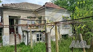 Къща в с. Церковски 2 - storey 65 sq. m. built-up area 2600 sq. m. courtyard | Houses / Villas | Tserkovski