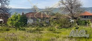 Едноетажна къща в с. Гълъбец - 80 кв.м, стабилни основи, селскостопански постройки, голям двор 1 - storey 80 sq. m. built-up area 1780 sq. m. courtyard | Houses / Villas | Galabets