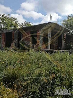 Къща с дворно място - с. Свети Никола, 342 кв.м РЗП, 2 етажа 1 - storey 342 sq. m. built-up area 1100 sq. m. courtyard | Houses / Villas | Sveti Nikola