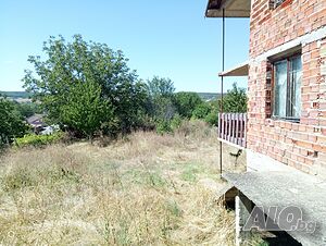 Продавам дворно място 2 - storey 150 sq. m. built-up area 700 sq. m. courtyard | Houses / Villas | Център Sarnevets