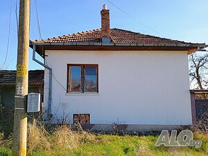 Едноетажна къща/РЗП 120 кв.м/ двор 960 кв./Вълчитрън 1 - storey 120 sq. m. built-up area 960 sq. m. courtyard | Houses / Villas | Valchitran