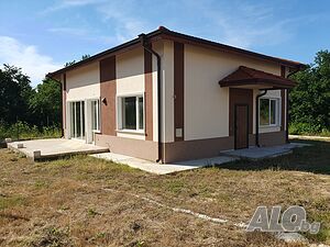 Къща с. Приселци 2 - storey 198 sq. m. built-up area 625 sq. m. courtyard | Houses / Villas | Местност Каваците Priseltsi