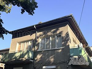 Продавам самостоятелен етаж от къща в центъра на Видин House Floor 103 sq. m. built-up area | Houses / Villas | Center Vidin