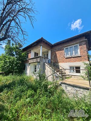 КЪЩА в с. Клокотница обл. Хасково 2 - storey 100 sq. m. built-up area 1000 sq. m. courtyard | Houses / Villas | Klokotnitsa