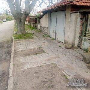 продавам къща 2 - storey 60 sq. m. built-up area 3500 sq. m. courtyard | Houses / Villas | Mladovo
