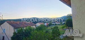 Четиристаен апартамент на изгодна цена! Large 95 sq. m. Brick 1990 y. 2 floor Last floor | Apartments | Borov dol