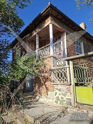 Къща в с. Зидарово 2 - storey 60 sq. m. built-up area 1200 sq. m. courtyard | Houses / Villas | Zidarovo