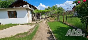 Двуетажна самостоятелна къща в с. Върбен 2 - storey 120 sq. m. built-up area 750 sq. m. courtyard | Houses / Villas | Varben
