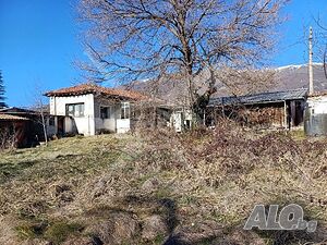 Къща във Васил левски 1 - storey 75 sq. m. built-up area 800 sq. m. courtyard | Houses / Villas | Vasil Levski