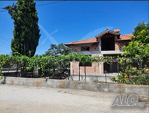 Къща в Избеглии 2 - storey 201 sq. m. built-up area 801 sq. m. courtyard | Houses / Villas | Izbeglii