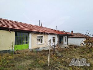 Къща в Старосел 1 - storey 590 sq. m. built-up area | Houses / Villas | Starosel