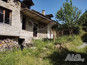 Къща в Стърница 1 - storey 160 sq. m. built-up area 2451 sq. m. courtyard | Houses / Villas | Starnitsa