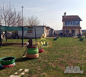 Двуетажна къща в Хаджидимитрово 2 - storey 80 sq. m. built-up area 2500 sq. m. courtyard | Houses / Villas | Hadzhidimitrovo