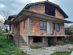 Къща на село 2 - storey 160 sq. m. built-up area 1010 sq. m. courtyard | Houses / Villas | Zimnitsa