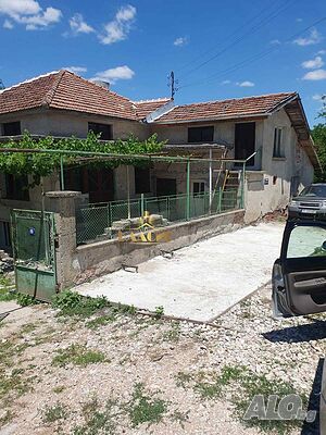 Къща след ремонт на село 2 - storey 100 sq. m. built-up area 2000 sq. m. courtyard | Houses / Villas | Kamenets