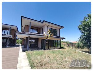 Модерна къща с басейн в Кабиле 2 - storey 230 sq. m. built-up area 1440 sq. m. courtyard | Houses / Villas | Kabile
