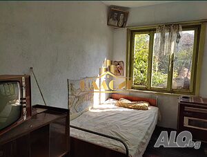 Двуетажна къща в село Г. Крушево 2 - storey 200 sq. m. built-up area 1000 sq. m. courtyard | Houses / Villas | Golyamo Krushevo