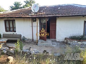 Къща на село 1 - storey 56 sq. m. built-up area 886 sq. m. courtyard | Houses / Villas | Granitovo