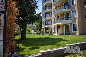 Тристаен апартемент с морска панорама и паркомсто! 2-Bedroom 90 sq. m. Furnished Last floor | Apartments | Kabakum (locality)