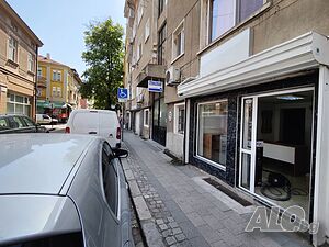 Помещение подходящо за офис, адвокатска кантора или магазин Shop Office Beauty salon 11 sq. m. Ground floor | Shops, Offices | Center Plovdiv